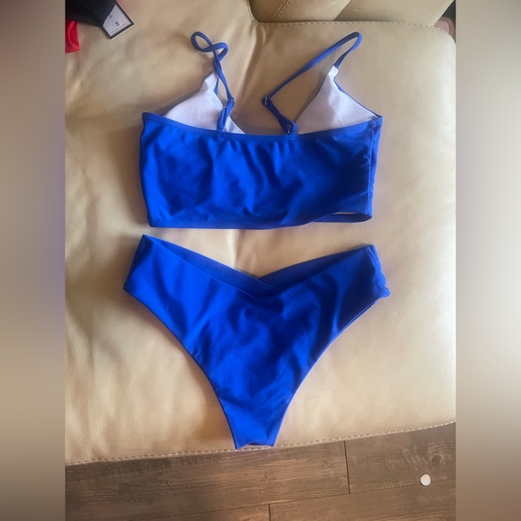 Goodnight Macaroon bikini - Picture 2 of 5